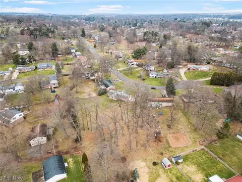 View/Area - 531 Overdale Ave NW, Canton, OH 44708 photo 3 of 4