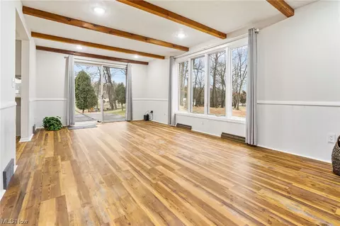 Living - 531 Overdale Ave NW, Canton, OH 44708 photo 3 of 3