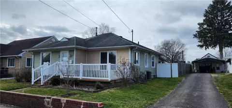 434 Henderson, Williamstown, WV 26187
