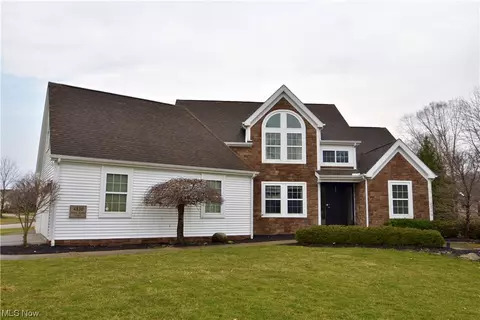 4830 S Aspen Ct, Canfield, OH 44406
