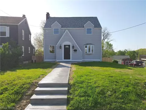 3828 Lindberg Way, Weirton, WV 26062
