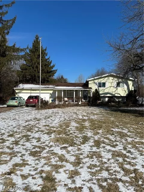 49890 Middle Rdg, Amherst, OH 44001