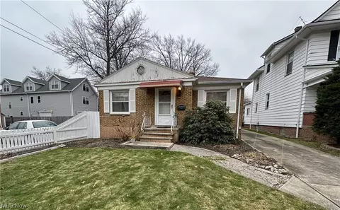 1181 French Ave, Lakewood, OH 44107