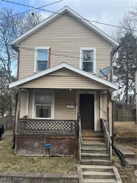 941 Ella Ct, Akron, OH 44314