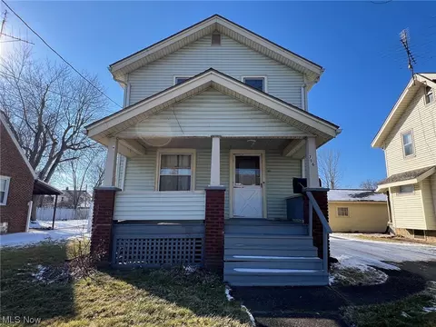 716 Hazelwood SE, Warren, OH 44484