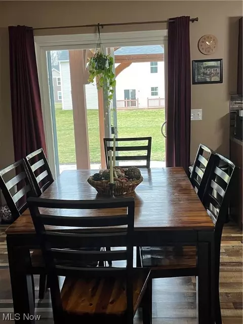 Dining - 280 Emily, Madison, OH 44057 photo 2 of 2
