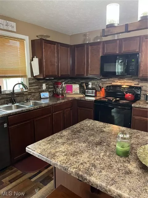 Kitchen - 280 Emily, Madison, OH 44057 photo 2 of 7