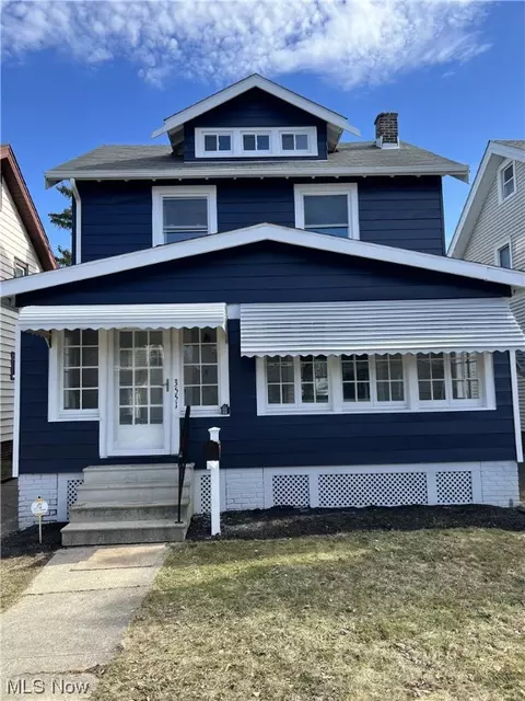 3551 W 123rd St, Cleveland, OH 44111