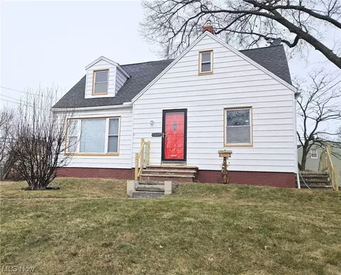 13603 Dressler Ave, Garfield Heights, OH 44125