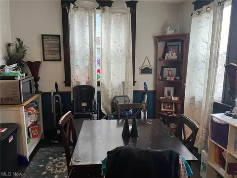 Dining - 1714 Hampton Rd, Akron, OH 44305 photo 1 of 2