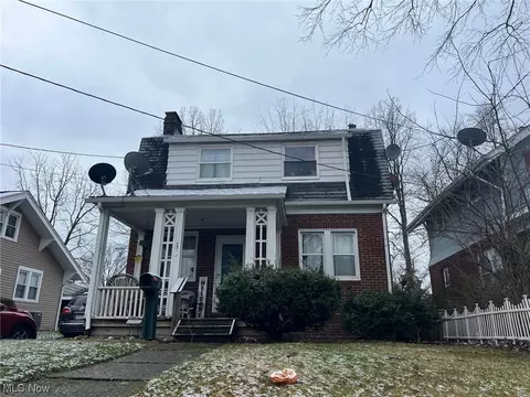 Exterior - 1714 Hampton Rd, Akron, OH 44305 photo 4 of 4