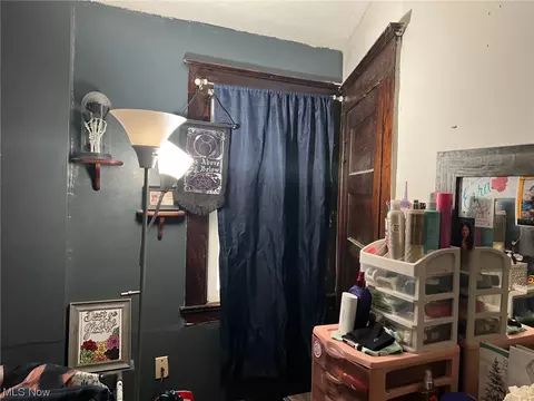 Bath - 1714 Hampton Rd, Akron, OH 44305 photo 1 of 2
