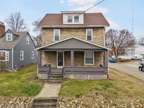 336 Portage St NW, North Canton, OH 44720
