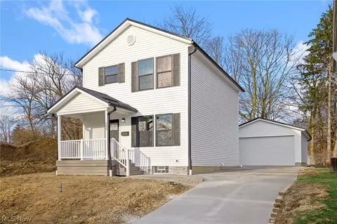390 Robert, Akron, OH 44306