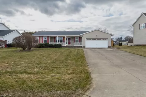 9011 Fairpark NW, Canal Fulton, OH 44614