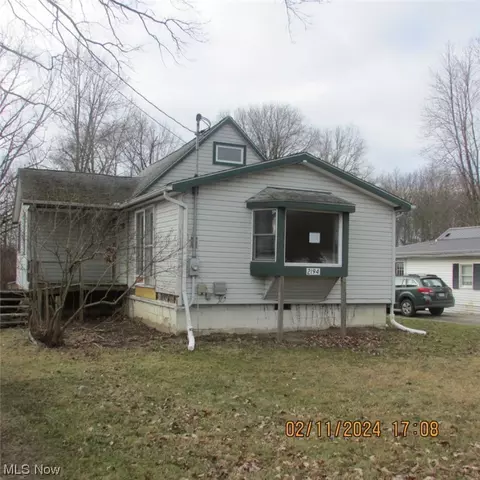 2194 S Leavitt SW, Warren, OH 44481