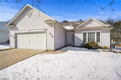 5715 Ashton Woods, Ravenna, OH 44266