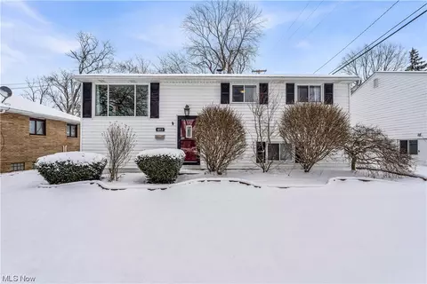 4013 W 176th St, Cleveland, OH 44111