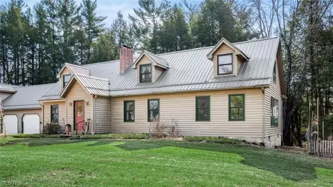 440 Shadyside Dr, New Concord, OH 43762