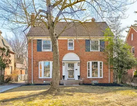 3671 Traynham Rd, Shaker Heights, OH 44122