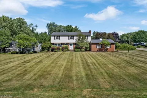 2404 Glenmont Rd NW, Canton, OH 44708