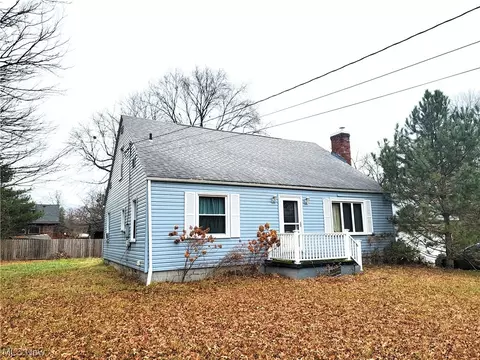 5470 Virginia Dr, Austintown, OH 44515