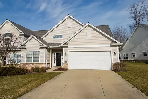 11086 Quail Holw, Concord, OH 44077