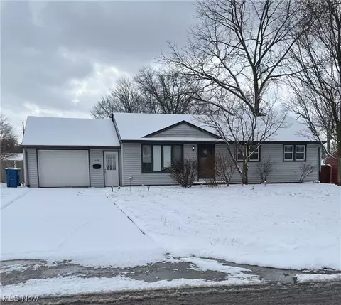 1605 Country Club Ave, Youngstown, OH 44514