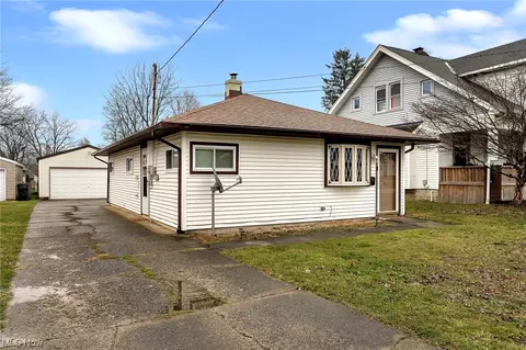 165 Westminster Ave, Youngstown, OH 44515