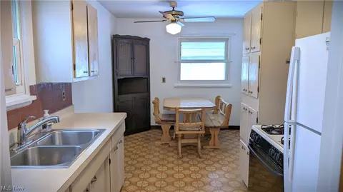701 Concord, Elyria, OH 44035 photo 11