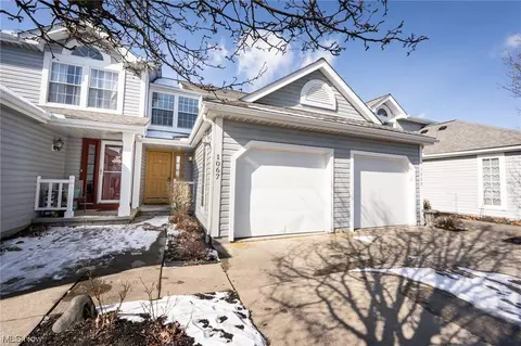1067 Sunhaven Dr, Medina, OH 44256