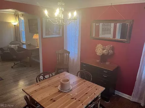 Dining - 151 E 208th St, Euclid, OH 44123 photo 1 of 4