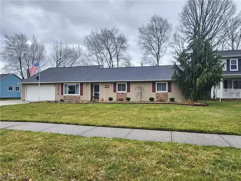 8268 Dallas Dr, Mentor, OH 44060