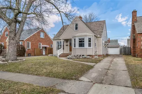 Exterior - 3016 Brookview Blvd, Parma, OH 44134 photo 3 of 14