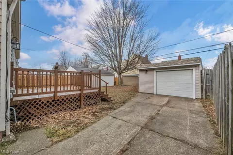 Exterior - 3016 Brookview Blvd, Parma, OH 44134 photo 7 of 14