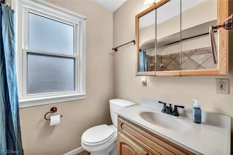 Bath - 3016 Brookview Blvd, Parma, OH 44134 photo 1 of 5