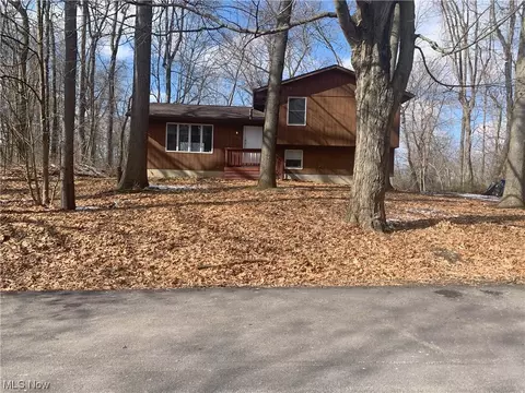 6242 Lincoln Ave, Franklin, OH 44266