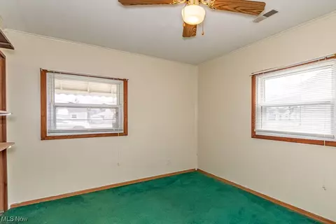 Bedroom - 813 North Ave, Painesville, OH 44077 photo 3 of 9