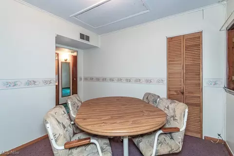 Dining - 813 North Ave, Painesville, OH 44077 photo 1 of 3