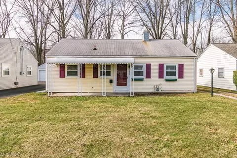 Exterior - 813 North Ave, Painesville, OH 44077 photo 2 of 8