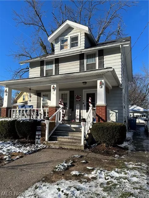 726 Oberlin Ave, Lorain, OH 44052