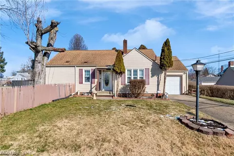 3321 Windsor SW, Canton, OH 44710