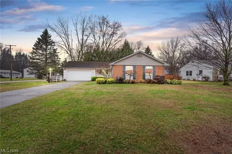 6407 Walrath Cir, Ashtabula, OH 44004