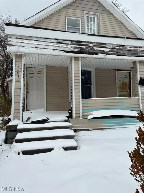 8303 Connecticut, Cleveland, OH 44105