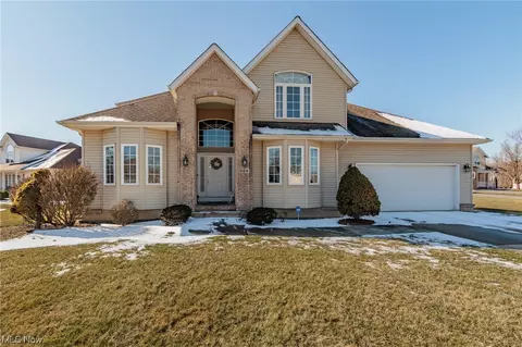 306 Knollwood Trl, Richmond Heights, OH 44143