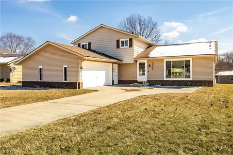 4744 Locust Ln, Brunswick, OH 44212