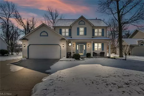 26987 Valeside, Olmsted Twp, OH 44138
