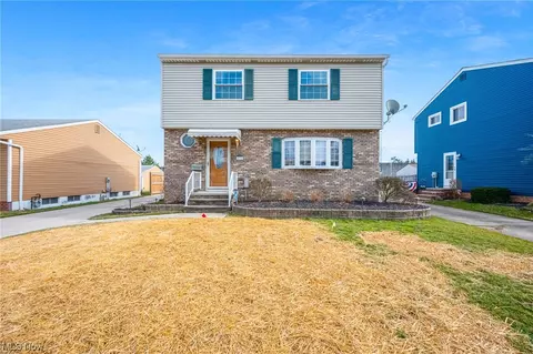 4739 Marcie Dr, Cleveland, OH 44109