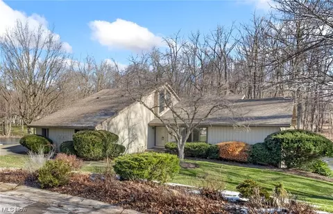 1358 Bobolink Cir, Kent, OH 44240