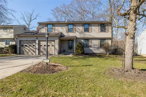 885 Concord Dr, Medina, OH 44256
